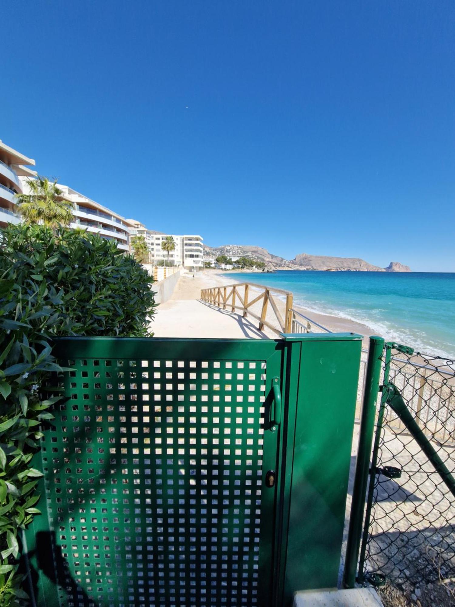 Azul - Estudio Con Vistas Al Mar, Piscina Y Acceso Directo A La Playa By Redi 알테아 외부 사진